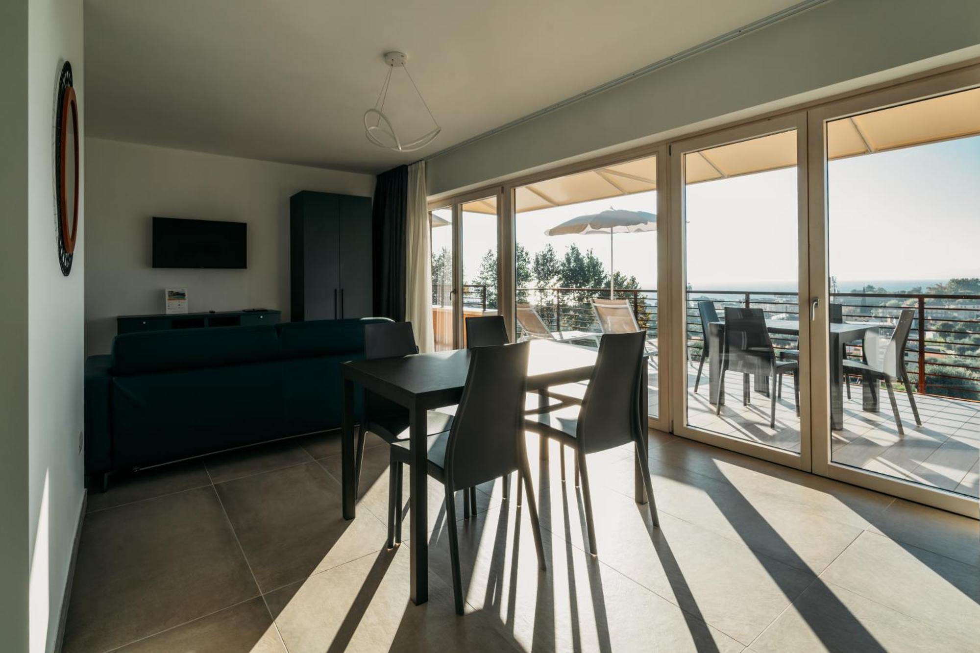 Apartments Monsurei, Lake View Бардолино Экстерьер фото
