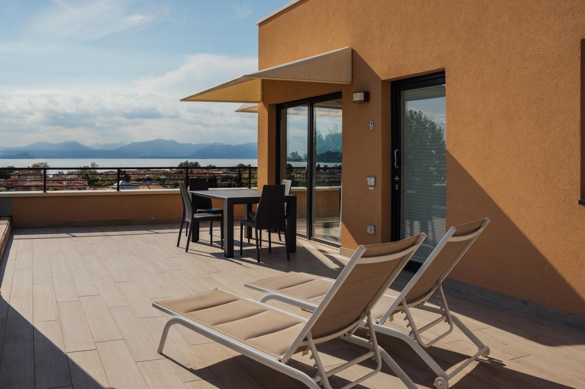 Apartments Monsurei, Lake View Бардолино Экстерьер фото
